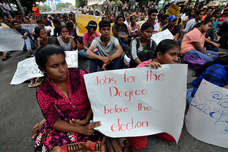 How To Get Unemployment Benefits in Sri Lanka